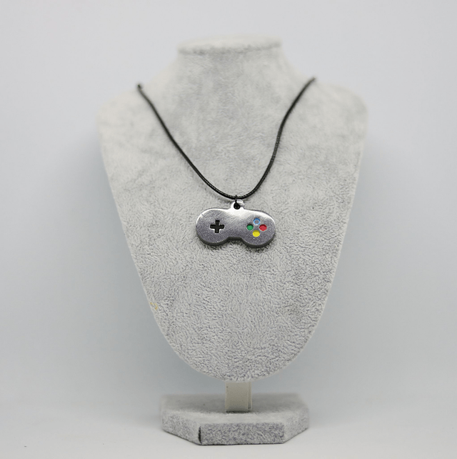 Collier Manette