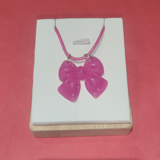 Collier nœud 2 rose