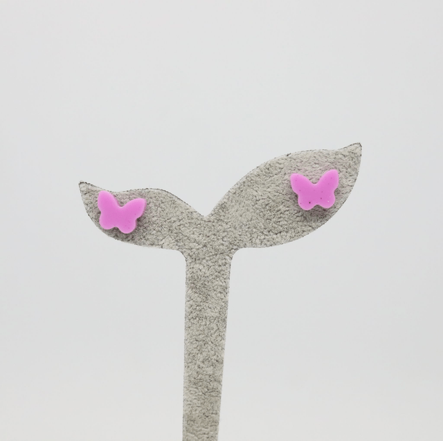 Puces d'oreilles Papillons