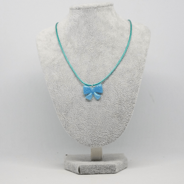 Collier petit nœud