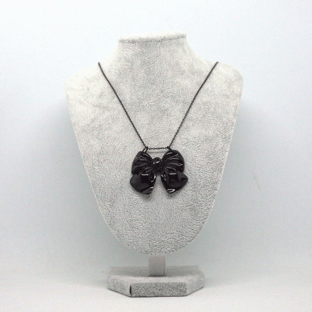 Collier noeud 4 noir