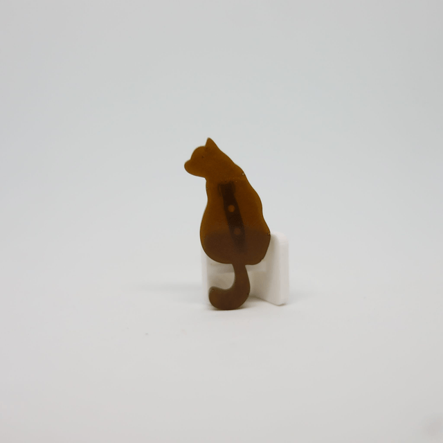 Broche Chat 2